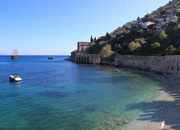 Alanya hosts one out of 10 tourısts ın Turkey